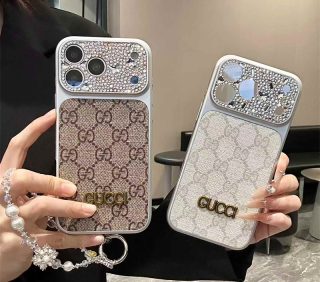 gucci アイ フォン17/17pro ケース iphone17promax/16proケース キラキラ ブランド スマホケース カメラ 保護 iphone16/15 ケース ビーズ ストラップ キラキラ ストーン iphone14/14pro ケース iphoneケース 女子 人気 ブランド