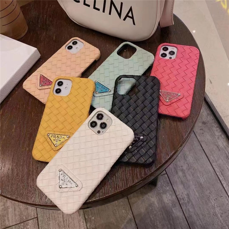 prada iphone16pro/16 携帯ケース ブランドコピー iphone15/14pro/13pro max ケース レザー 編み込み プラダ アイフォン13pro/12 保護カバー 大人 おそろい